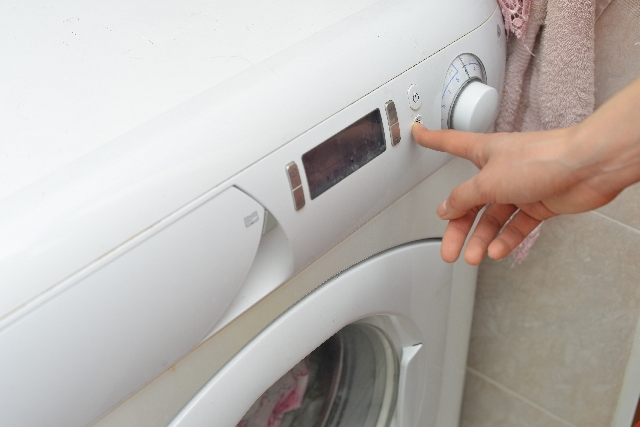 洗濯機はドラム型or縦型?水道代・電気代のおトクさを徹底比較！